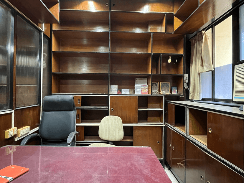 Commercial Space for Sale in Tardeo image 3